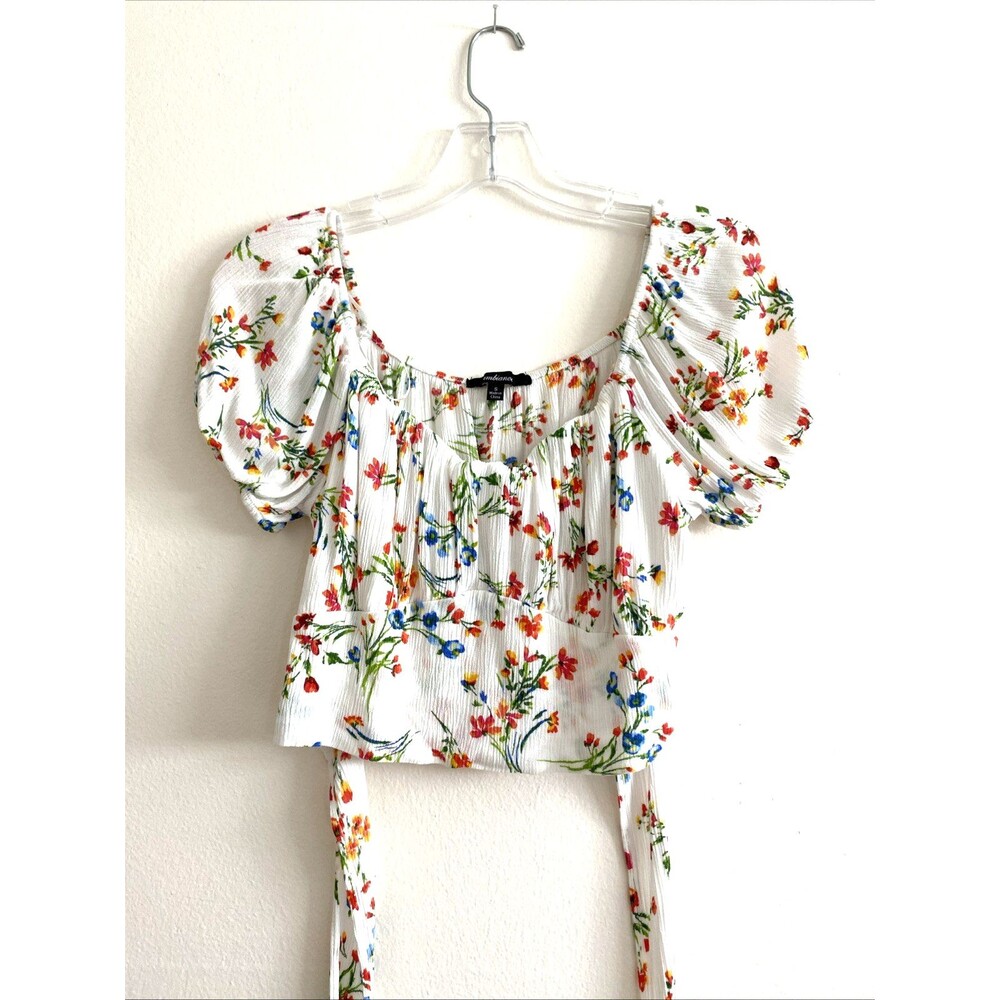 Ambiance Floral Crop Top White Size S Back Bow Tie Puff Slevees Summer Festival